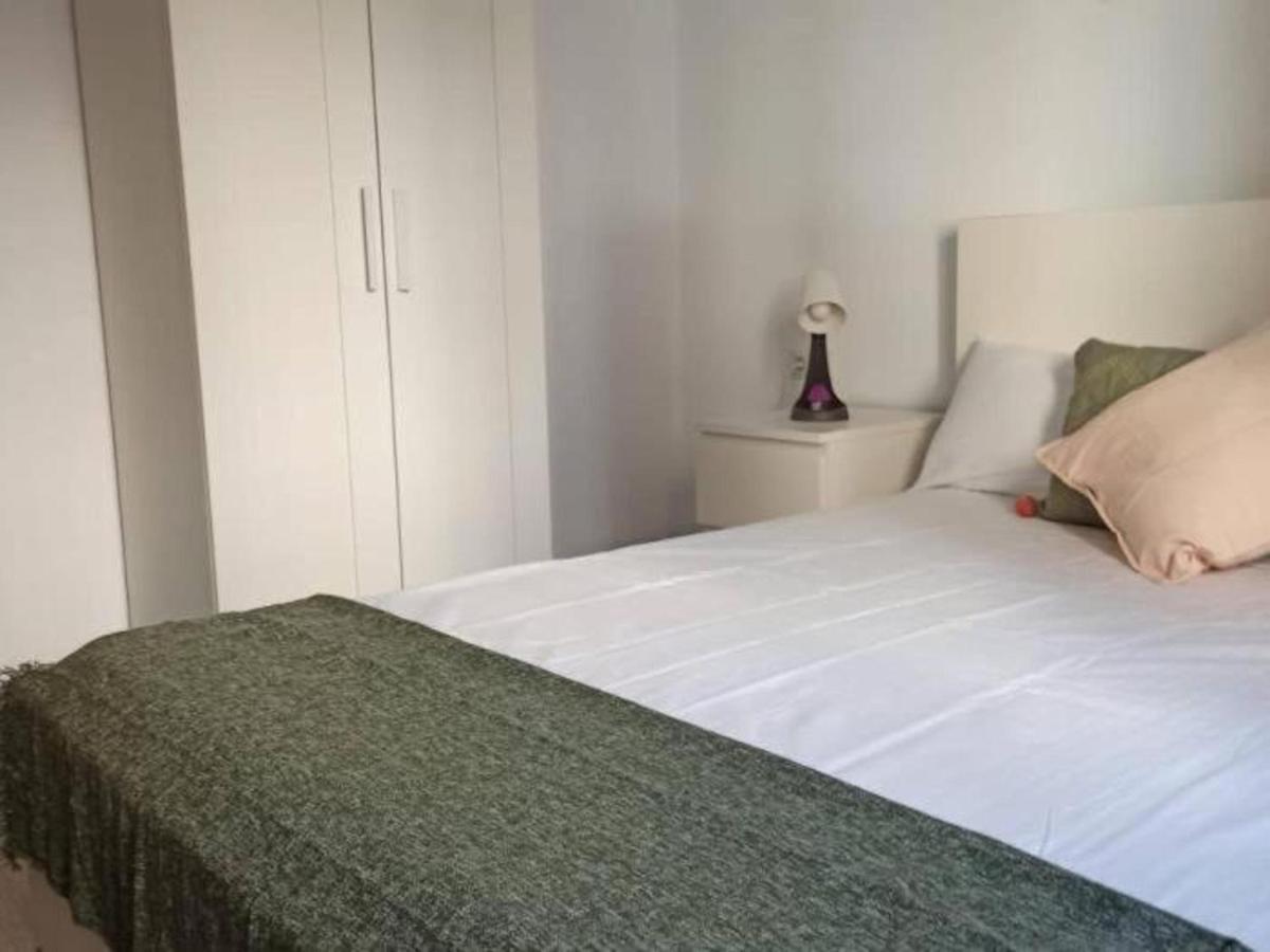 Holidays2malaga Reyna Manescau Apartments- Zona Huelin & 450 Mts De La Playa Apartamento