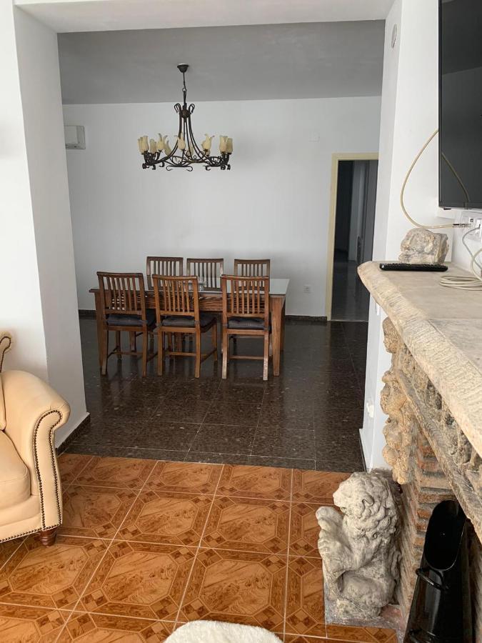 Mooi En Erg Ruim Met Openhaard Malaga