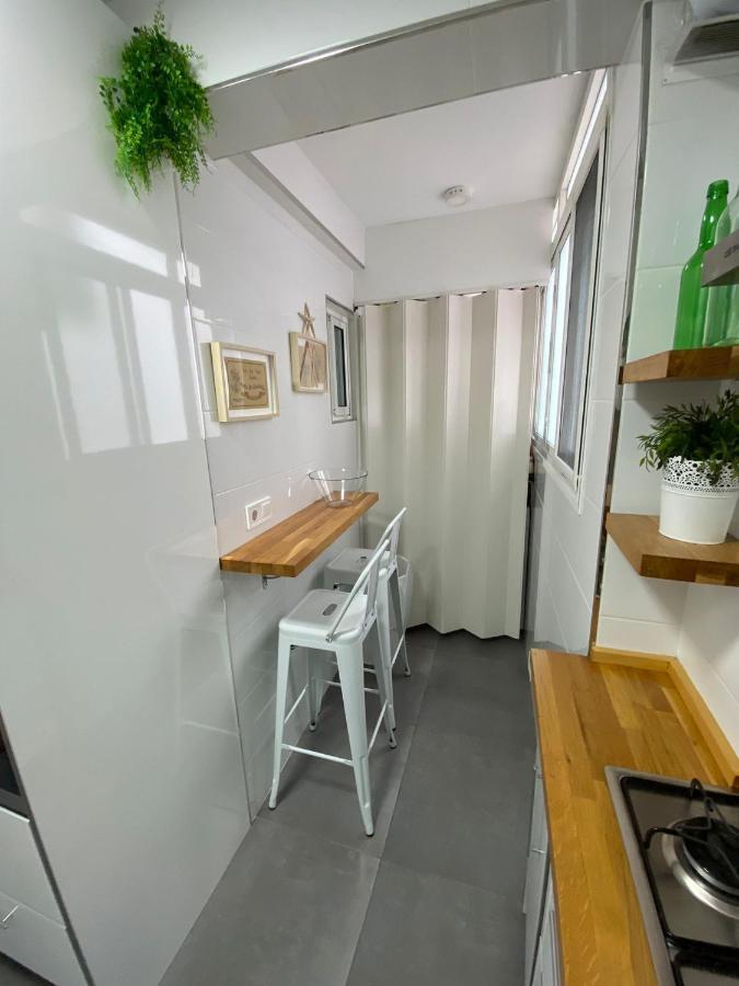 Precioso Loft Junto A La Playa,en 2 Línea. * Málaga