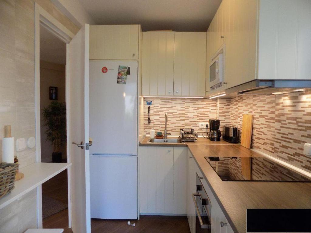 Apartamento Precioso Apartamento Junto A Playa Y Con Piscina.