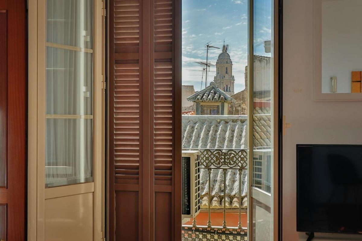 C61 - Brand New One Bedroom Cathedral Views * Málaga