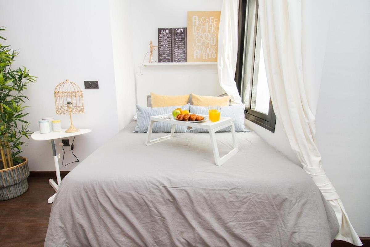 Apartamento C77 - Romantic Studio In The Center With Terrace Málaga