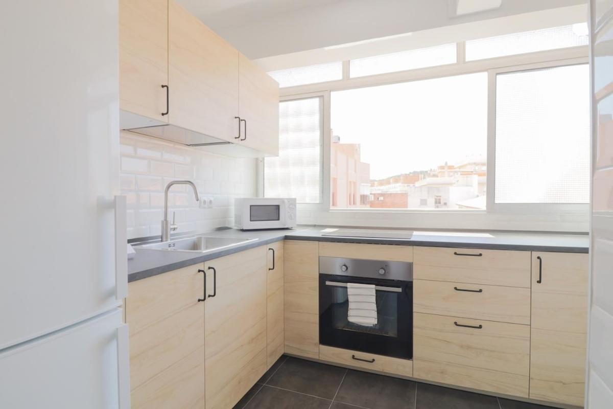 C85 - Brand New 3 Bedroom By The Center Malaga