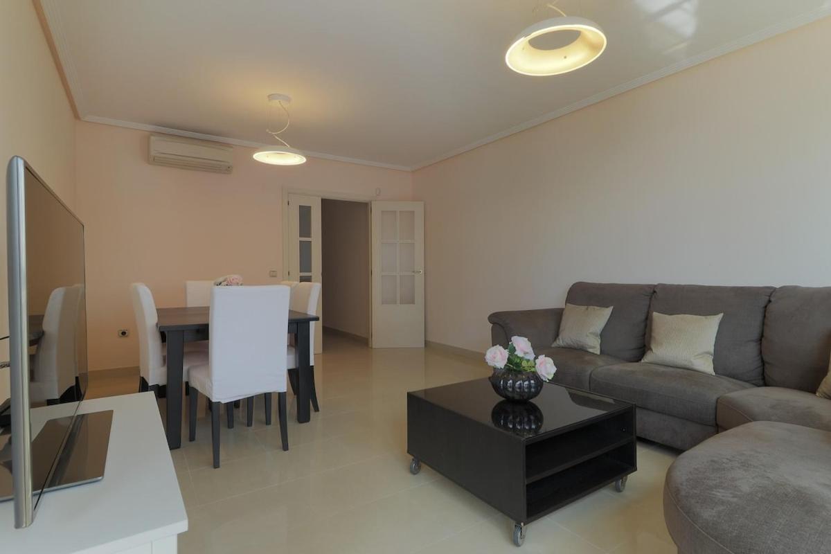 C68 - Seafront Central Apartamento *