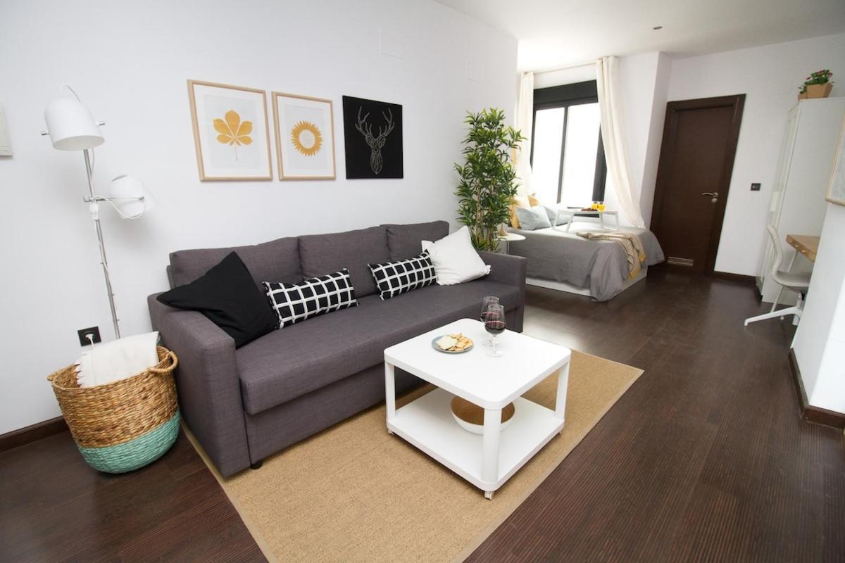 C77 - Romantic Studio In The Center With Terrace * Malaga