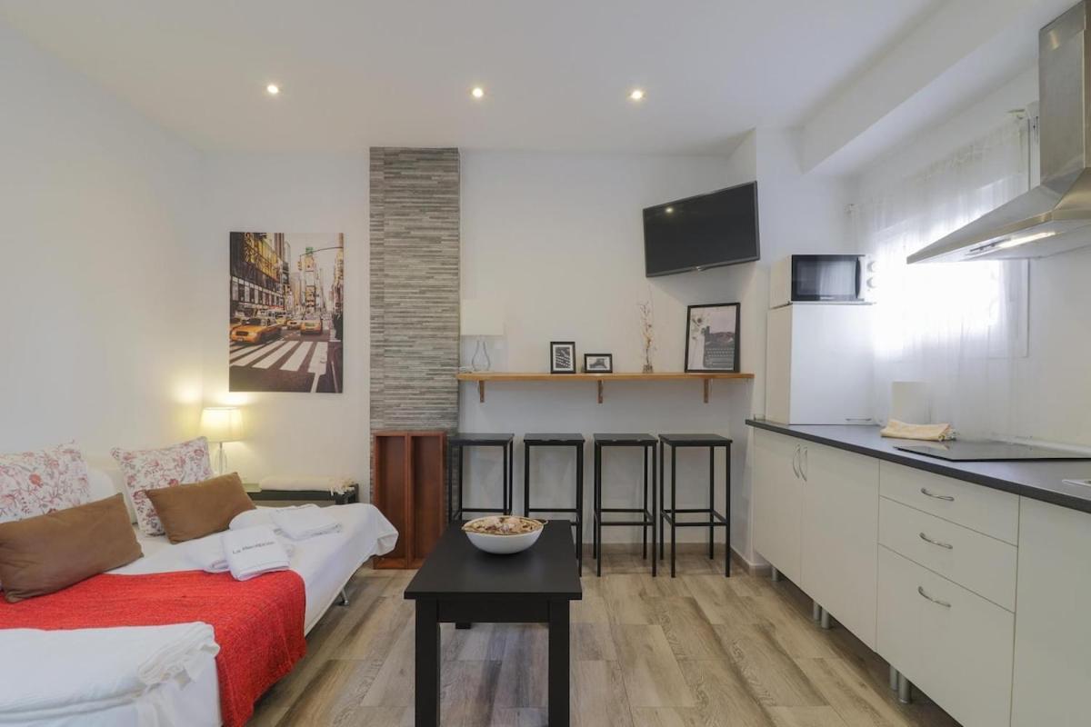 C40 - Warm Duplex In Center * Malaga