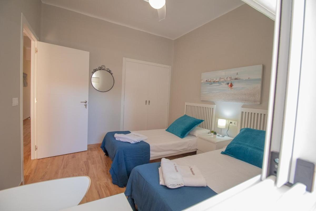 C102 - Huge And Stylish 5 Bedroom By The Center Apartment Malaga