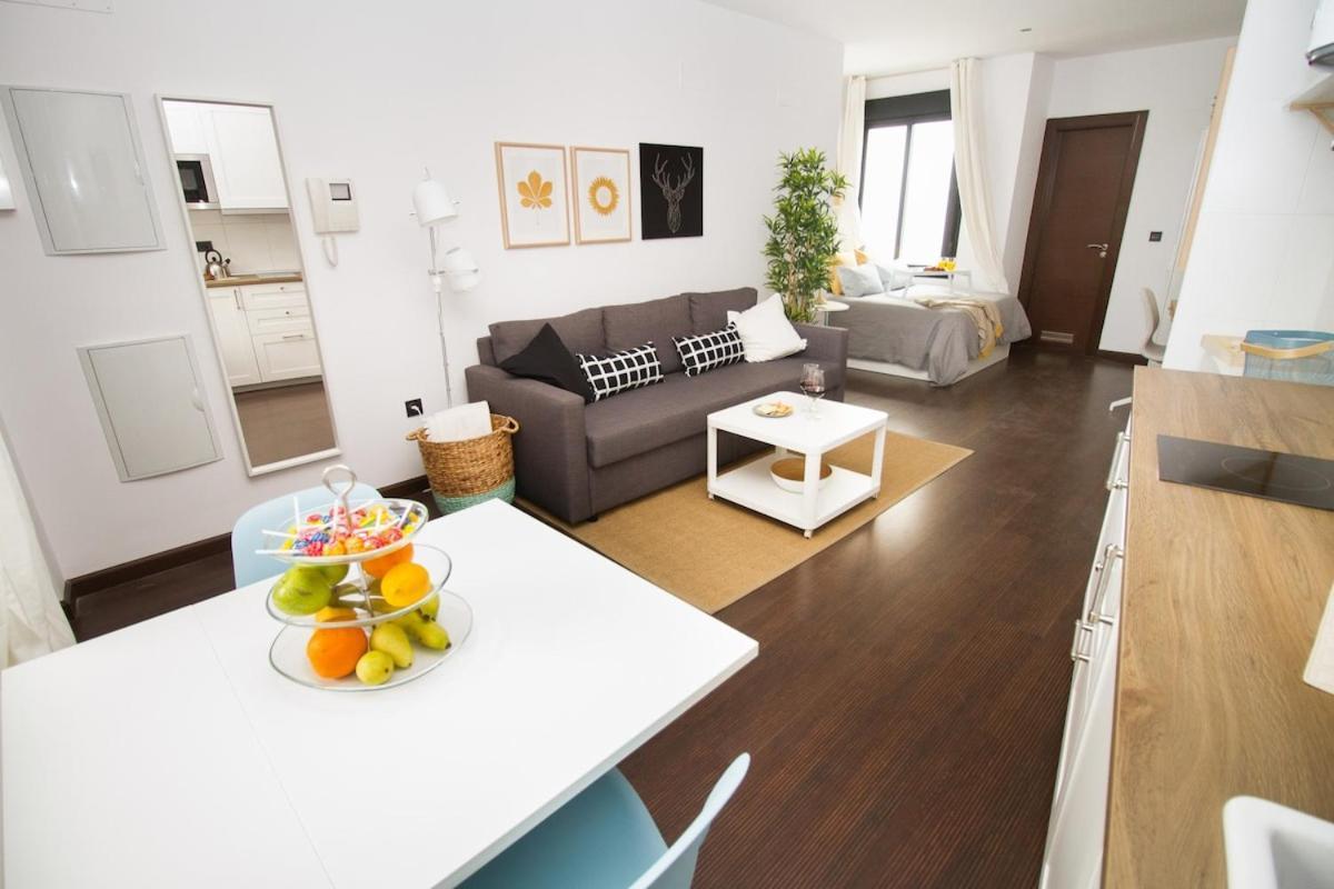 Apartamento C77 - Romantic Studio In The Center With Terrace