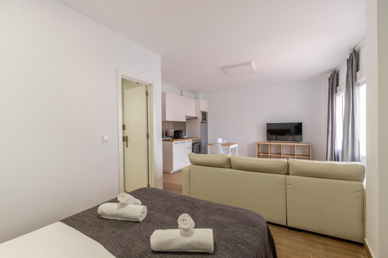 Fun Building By Homeabout Apartment *