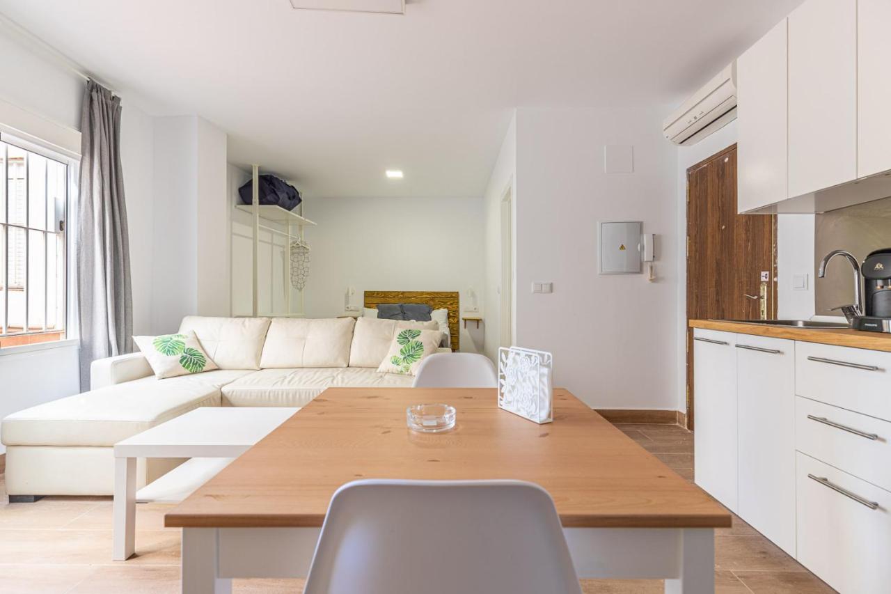 Fun Building By Homeabout Apartment *
