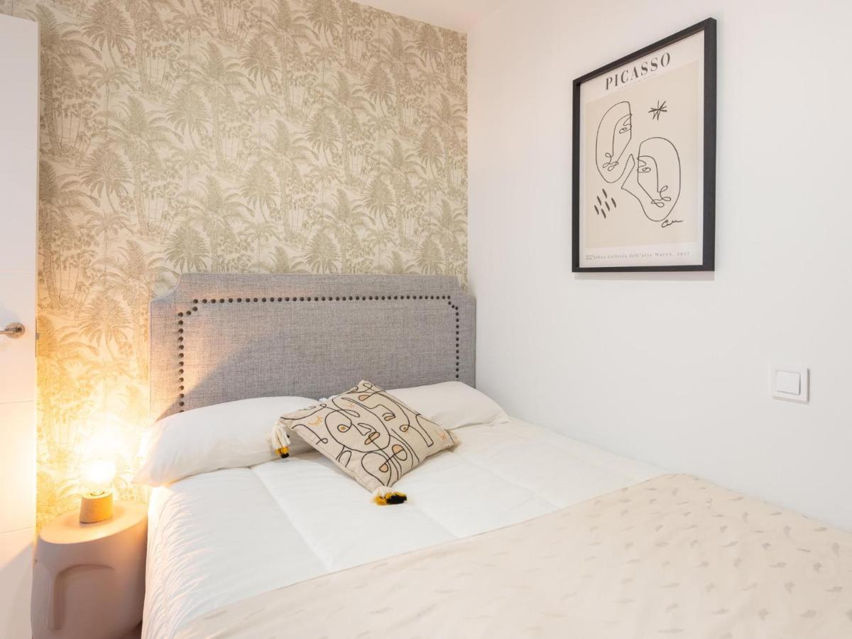 Gorgeous Renovated 2br Ac Apartment *