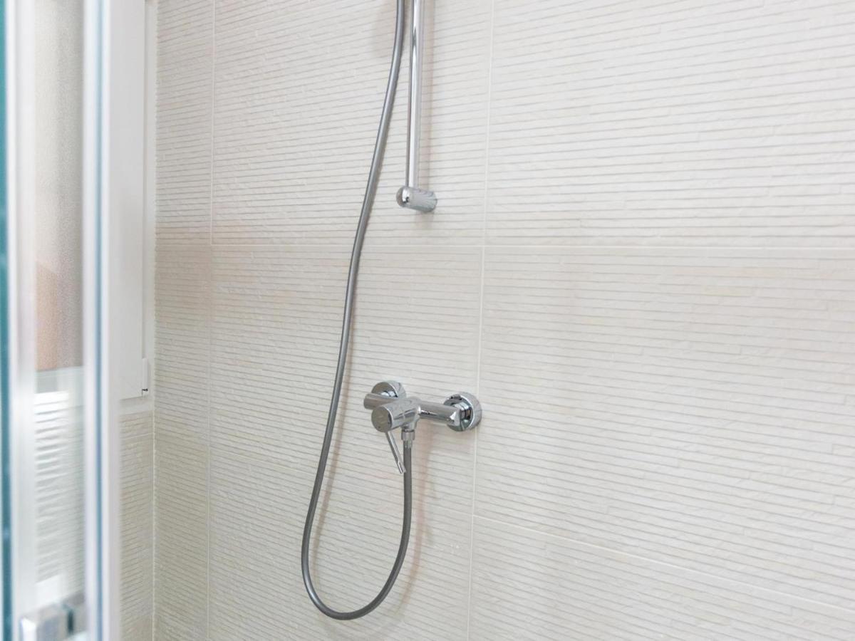 Apartment Gorgeous Renovated 2br Ac Malaga