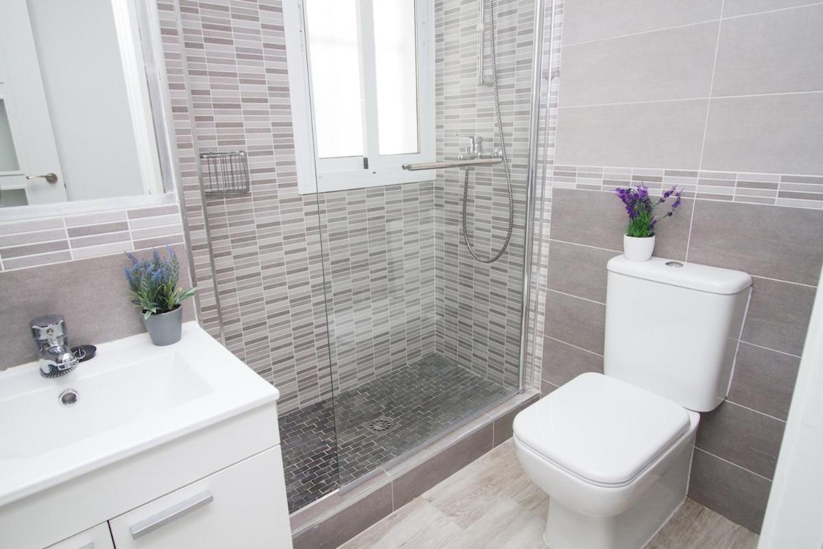 C70 - Classy 4 Bedrooms Apartamento Málaga
