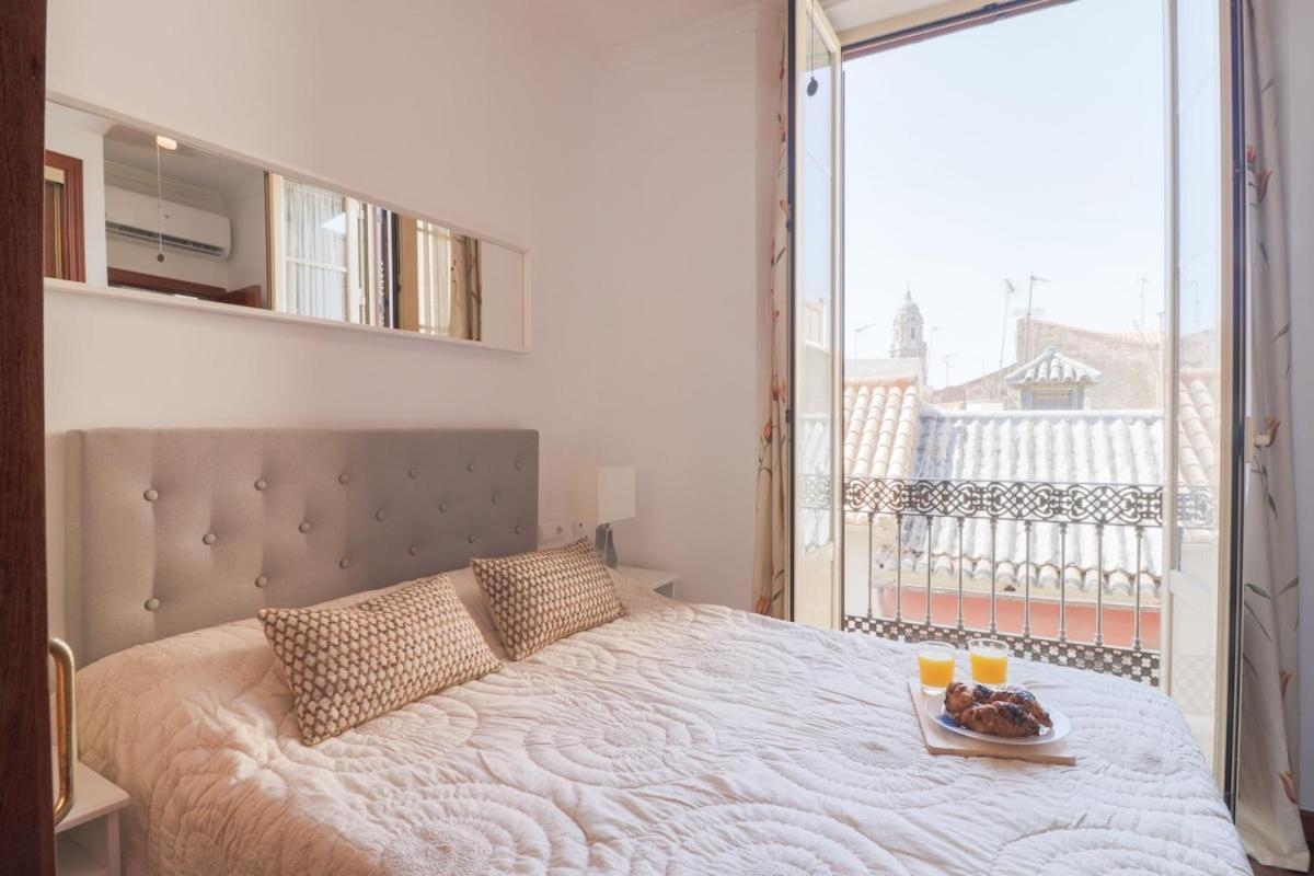Apartamento C61 - Brand New One Bedroom Cathedral Views *