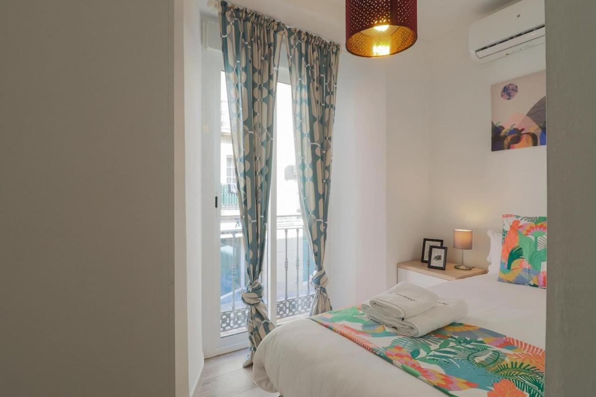 C40 - Warm Duplex In Center