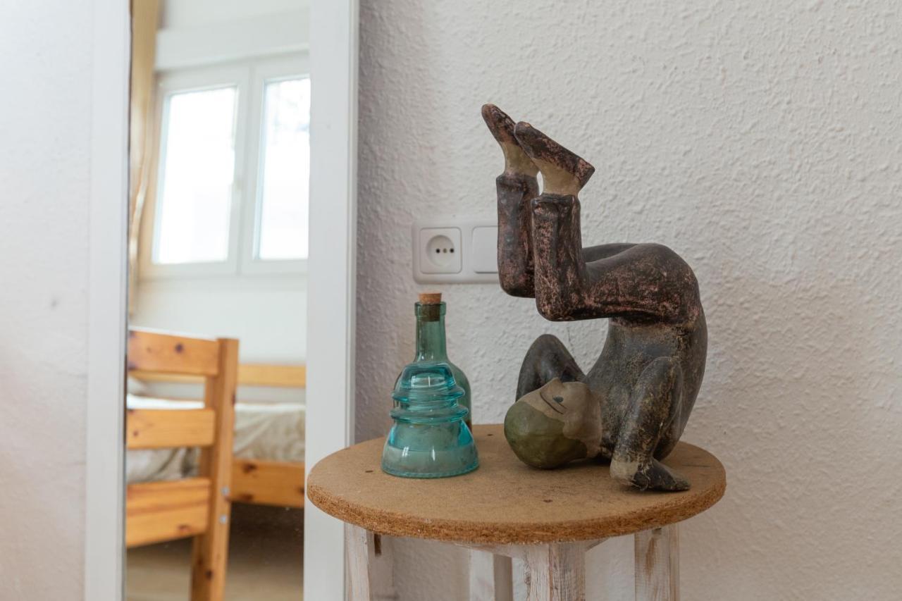 Apartamento With Two Bedrooms And A Patio *