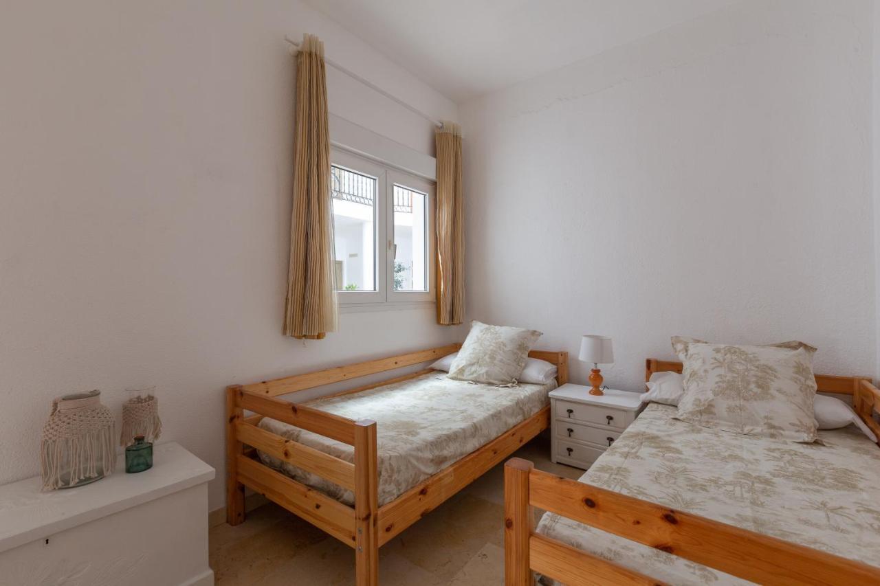 With Two Bedrooms And A Patio * Málaga