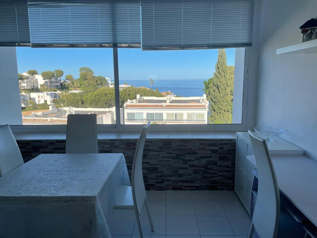 Precioso Estudio En Zona Residencial Miraflores Malaga