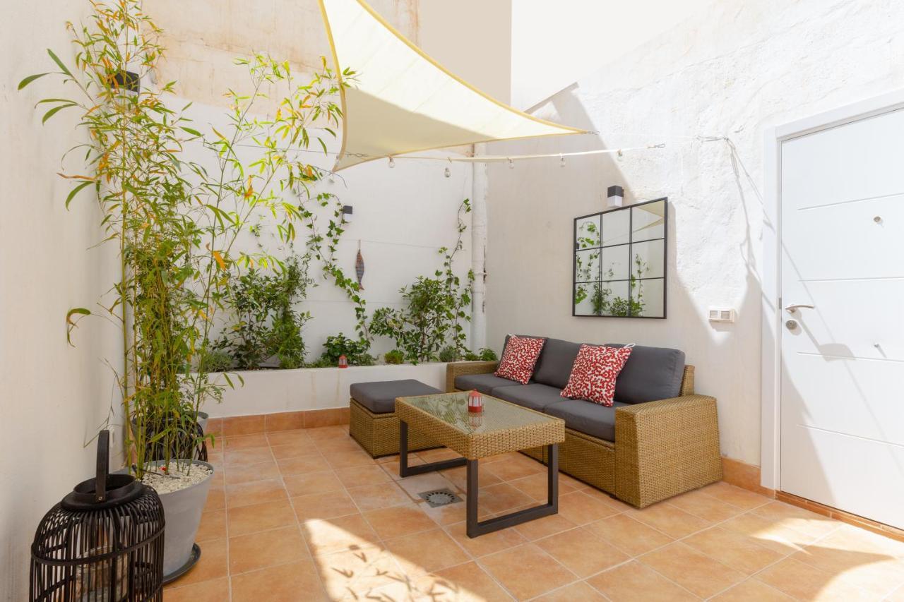 Apartamento Precioso Con Patio Y Dos En El Barrio De Picasso
