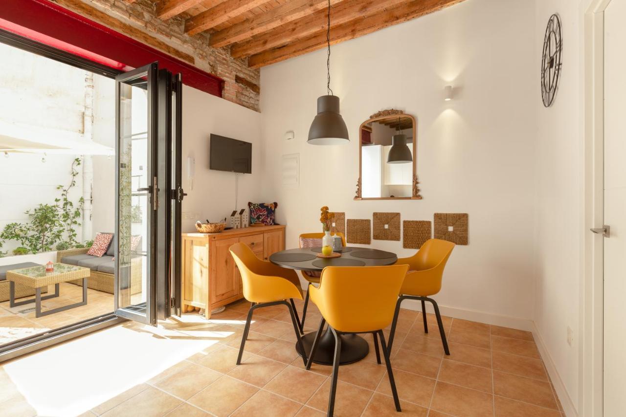 Precioso Con Patio Y Dos En El Barrio De Picasso * Málaga