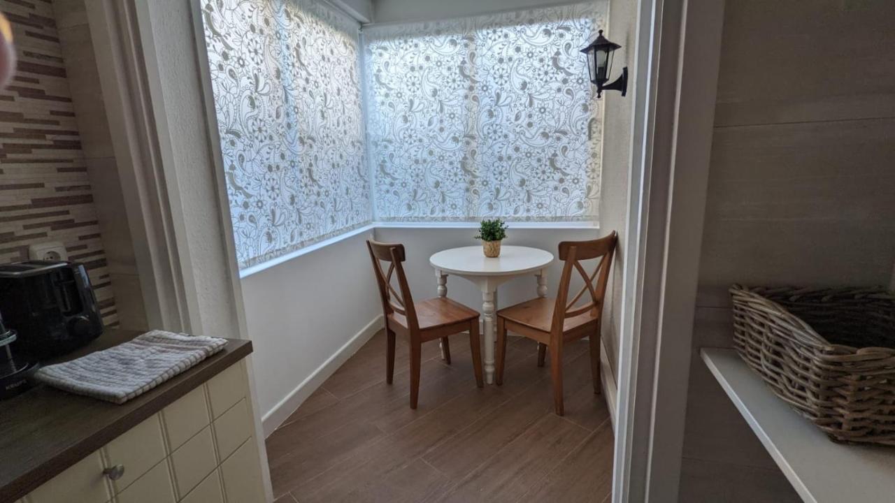 Precioso Apartamento Junto A Playa Y Con Piscina.