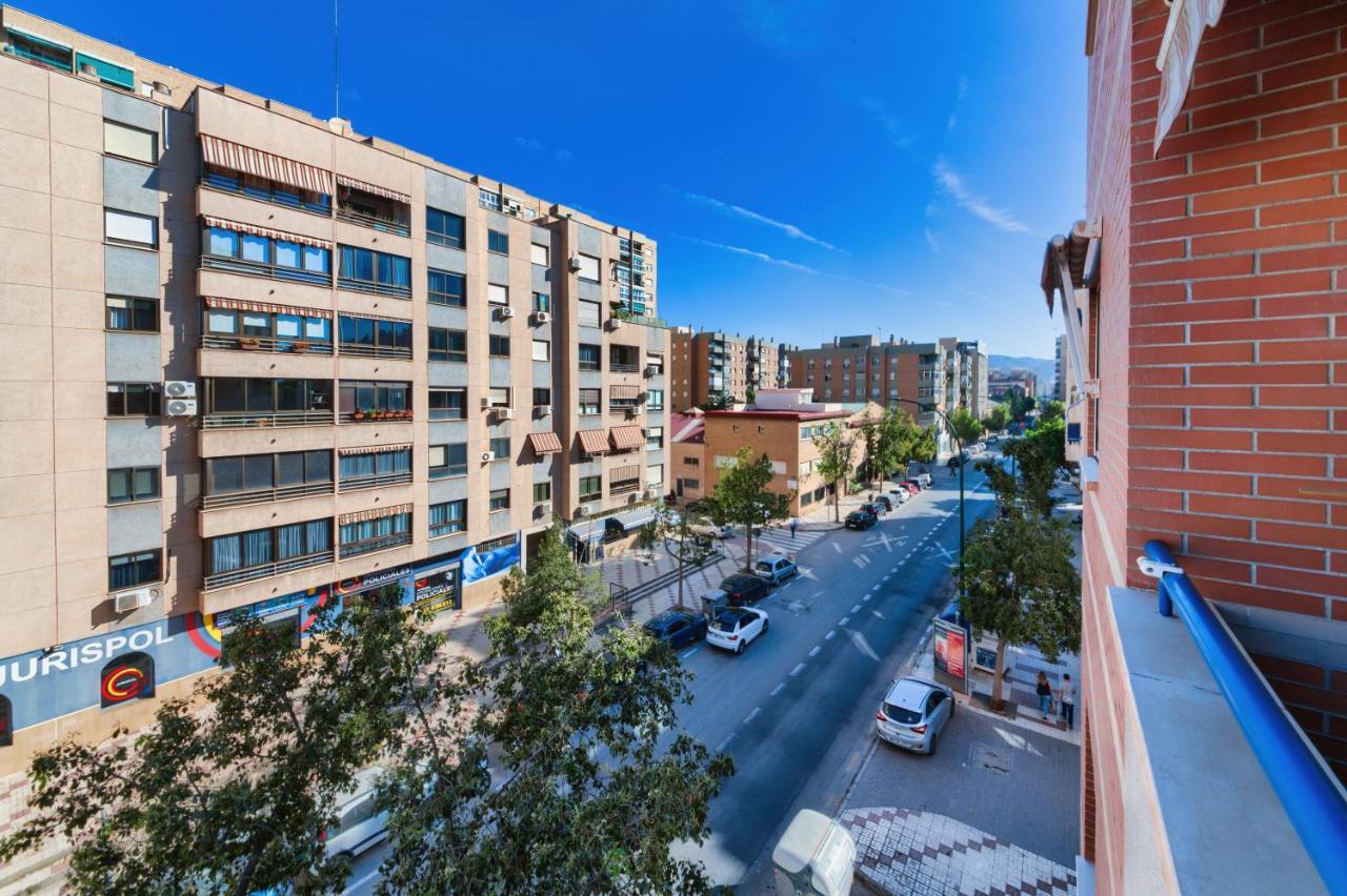 Apartamento Holidays2malaga Ayala 450 Mts From & Terrace *