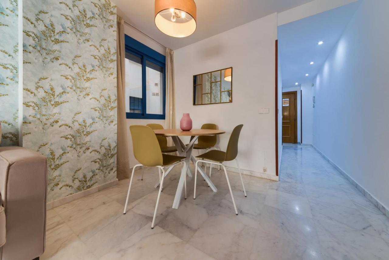 Holidays2malaga Ayala 450 Mts From & Terrace Málaga