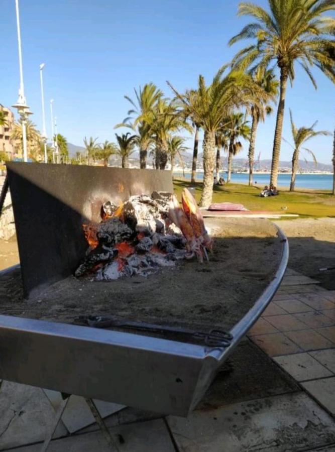 Habitación en casa particular Habitación Doble En Apartamento Compartido Dream In Malaga, Junto A Vialia Y Playa