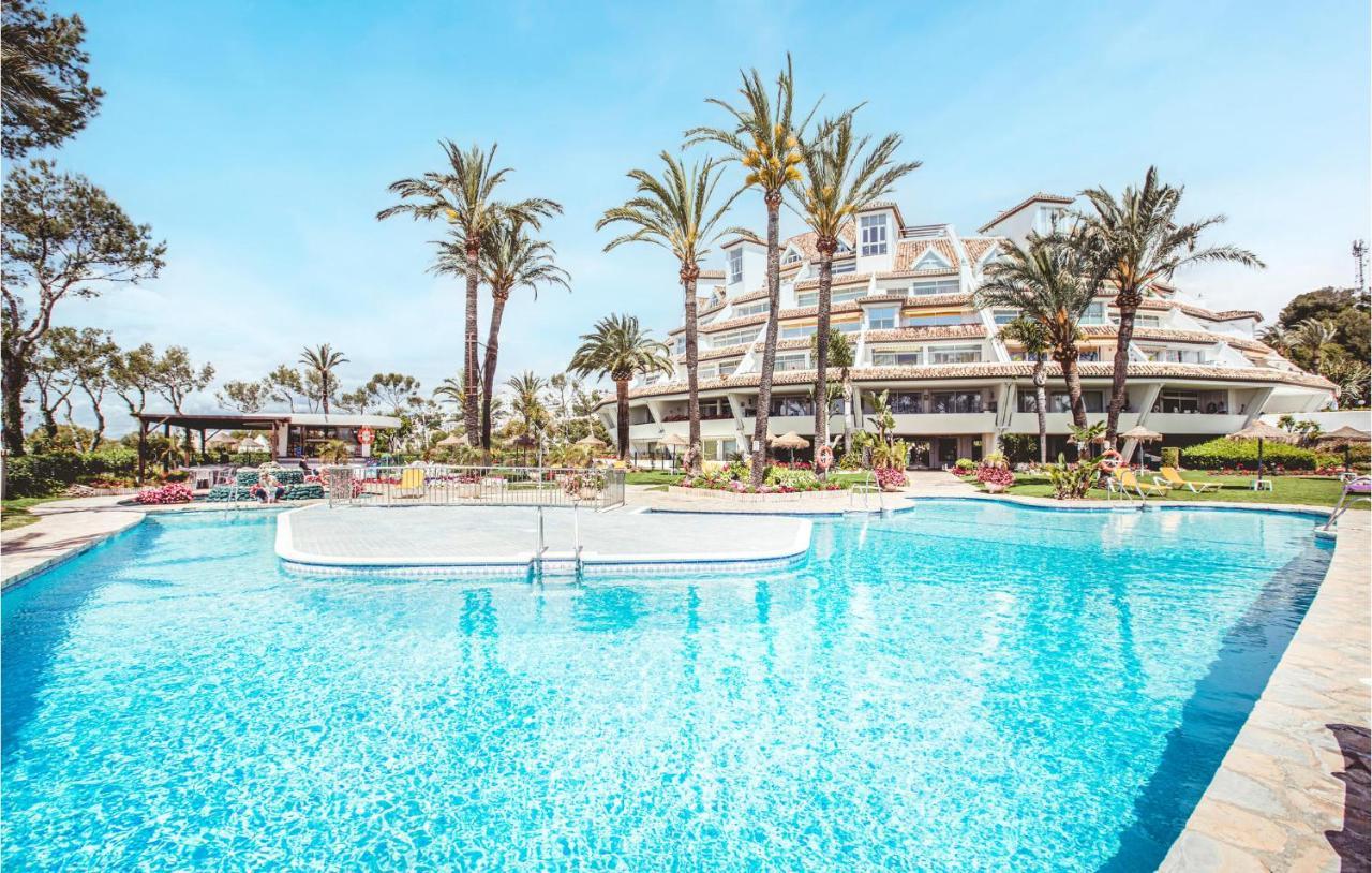 Nice In With Outdoor Swimming Pool, Wifi&2 Bedrooms