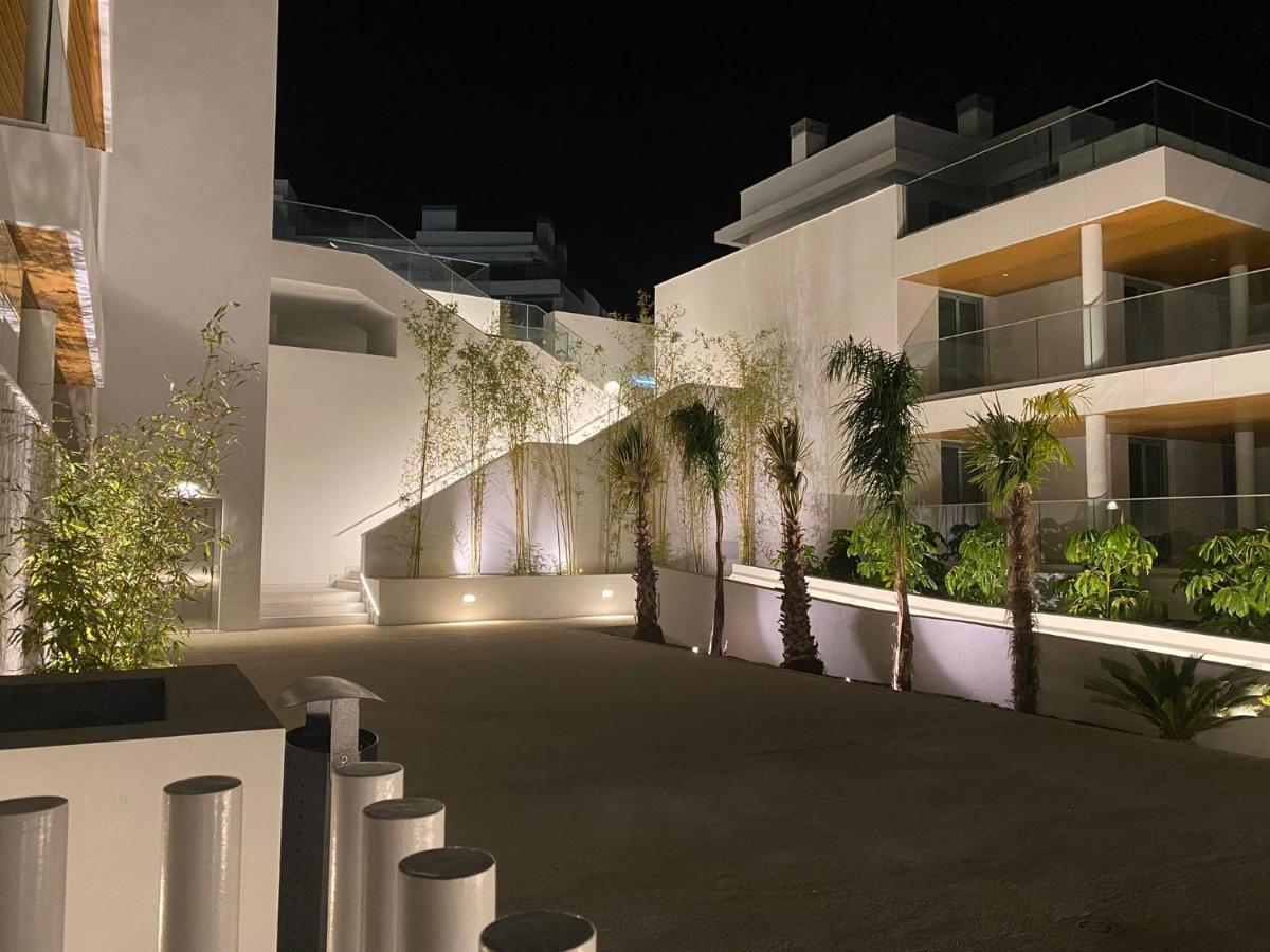 High End Large Ground Floor With Luxury Private Pool And Sea Views * Málaga