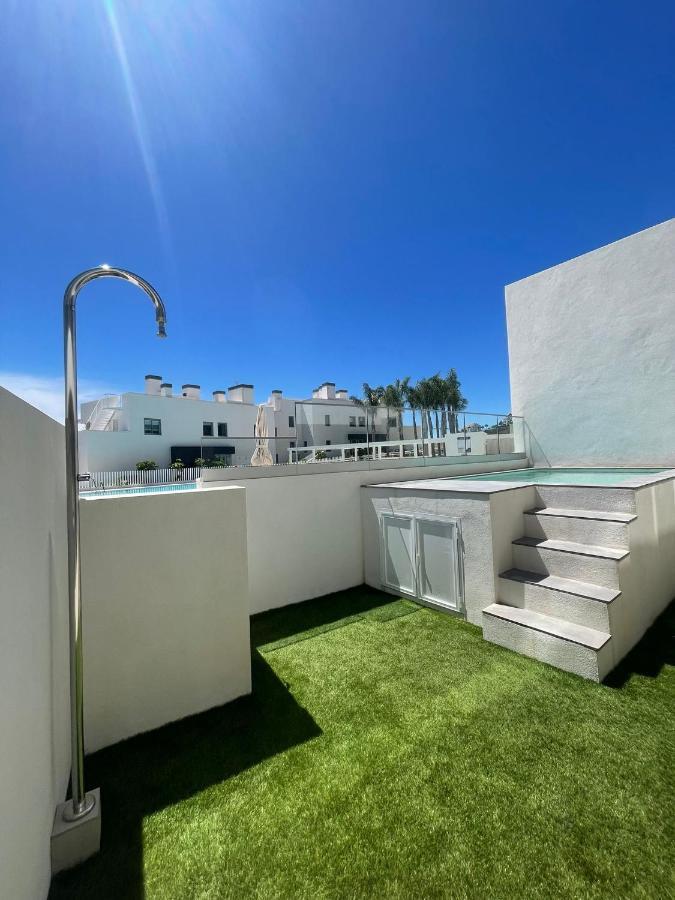 High End Large Ground Floor With Luxury Private Pool And Sea Views * Málaga