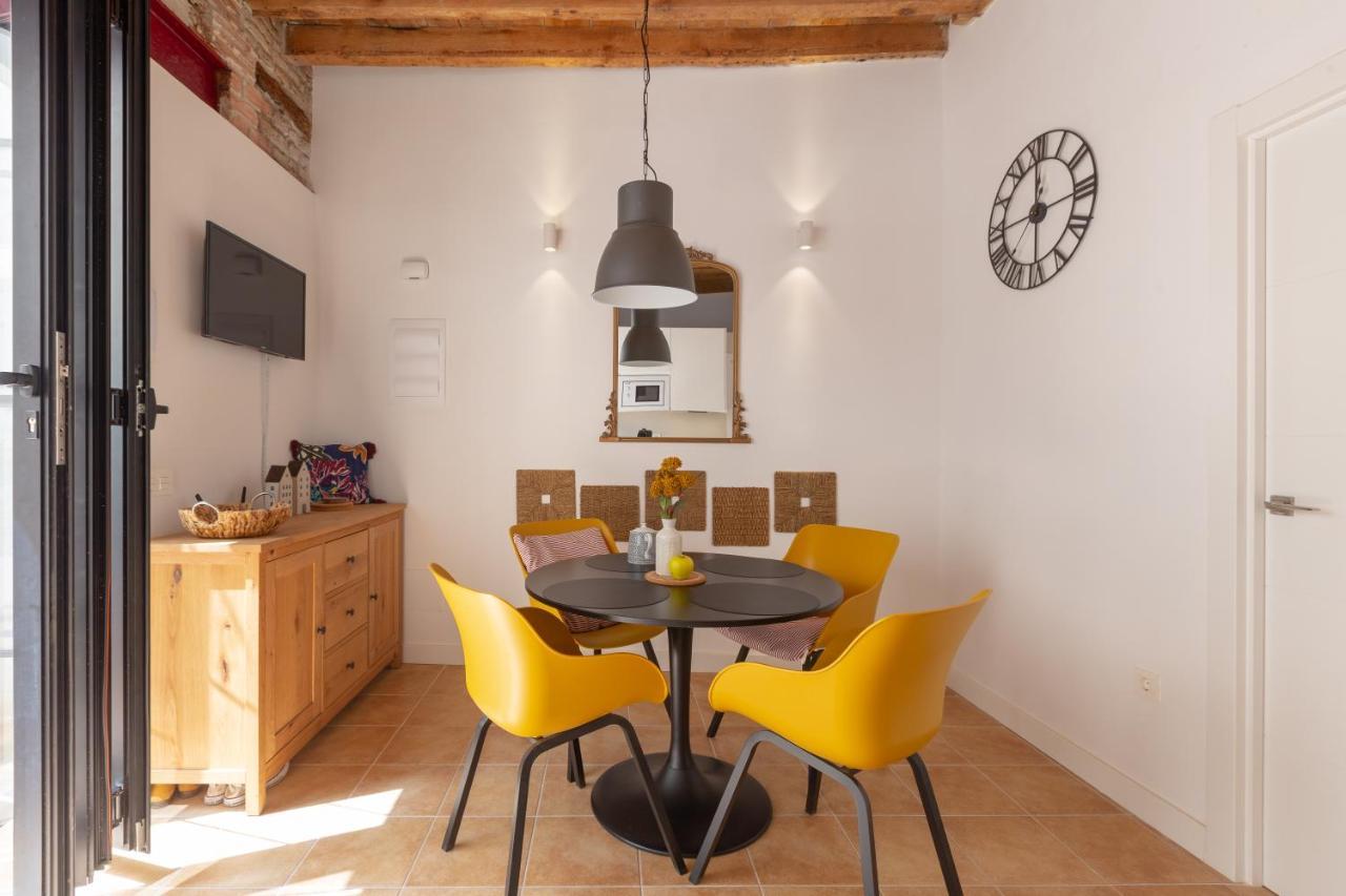 Apartamento Precioso Con Patio Y Dos En El Barrio De Picasso