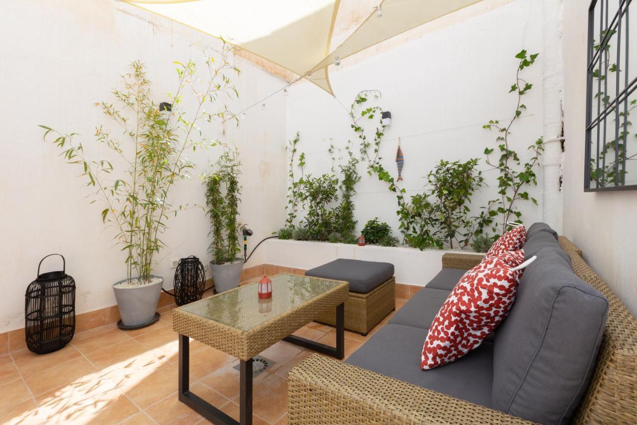 Precioso Con Patio Y Dos En El Barrio De Picasso * Málaga