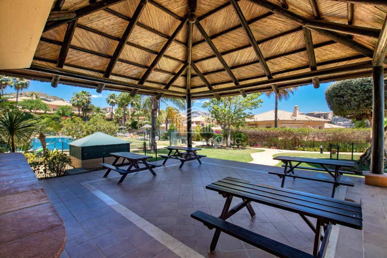 Spacious Perfectly Maintained House With Private Garden And Communal Pool In Riviera Del Sol * Malaga