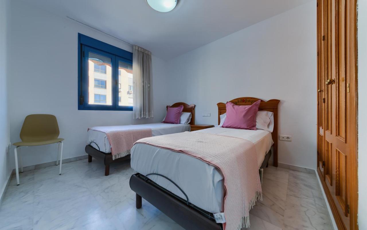 Holidays2malaga Ayala 450 Mts From & Terrace * Málaga