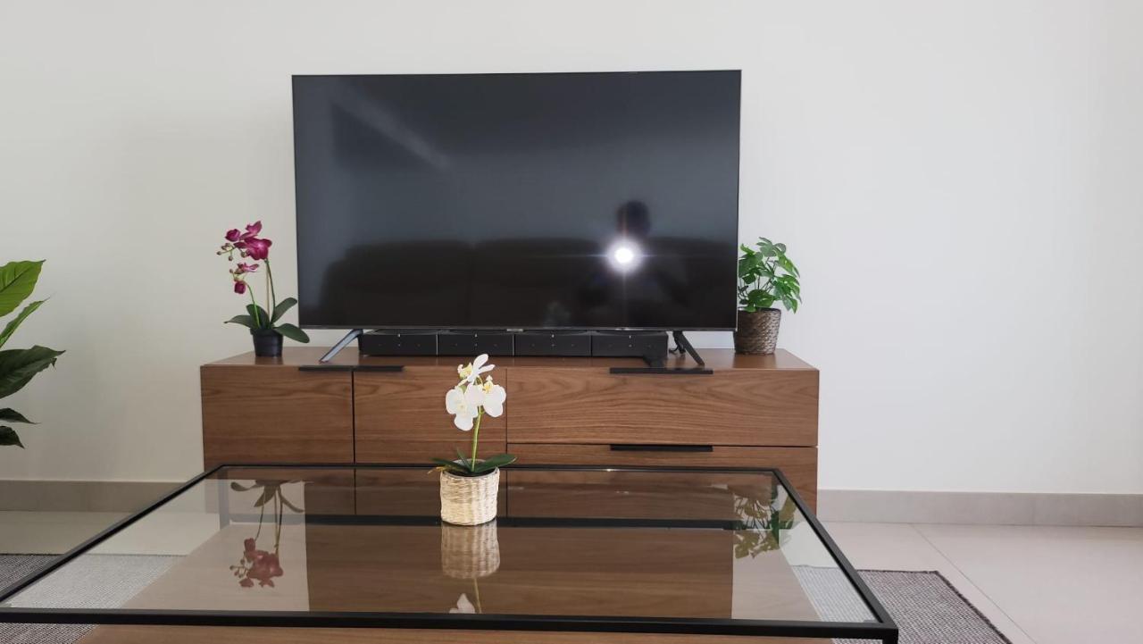 High End Large Ground Floor With Luxury Private Pool And Sea Views Málaga