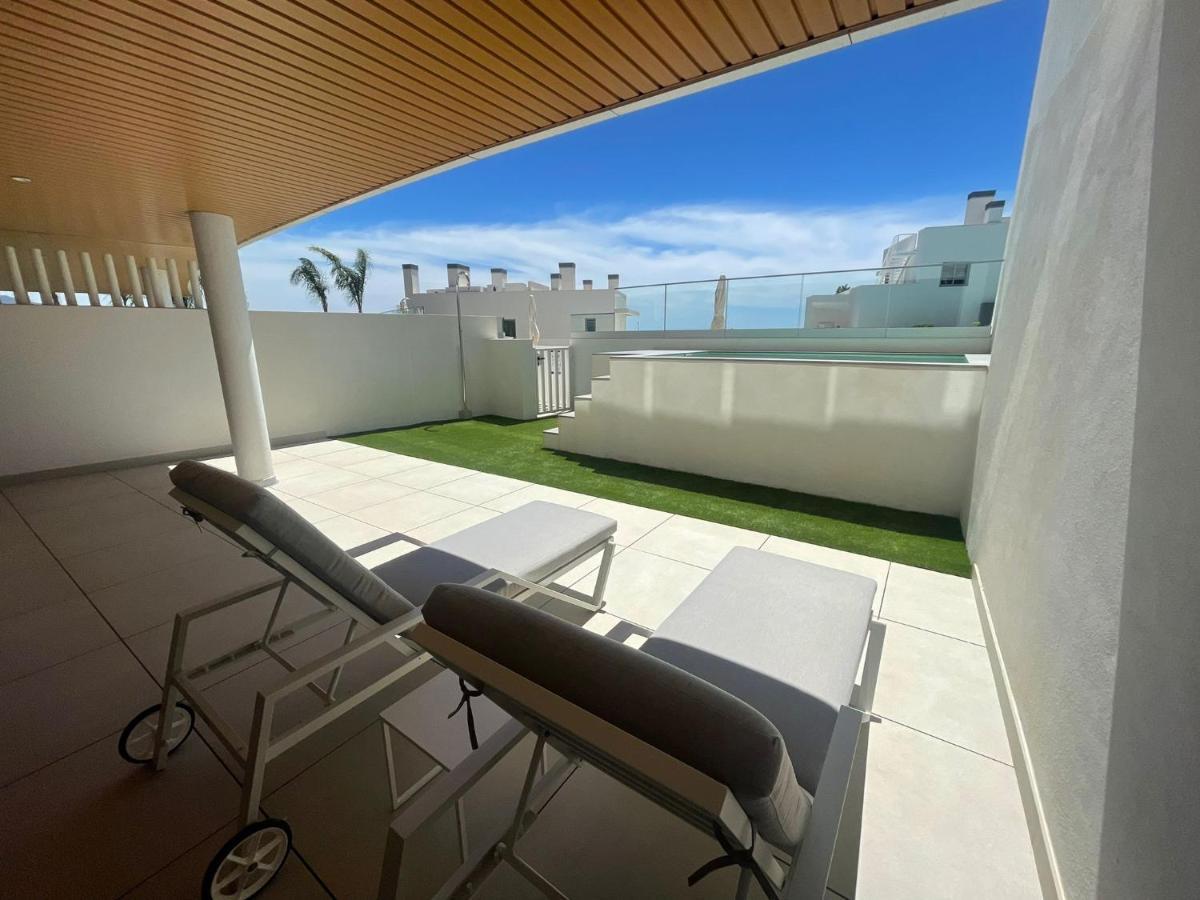 High End Large Ground Floor With Luxury Private Pool And Sea Views * Málaga