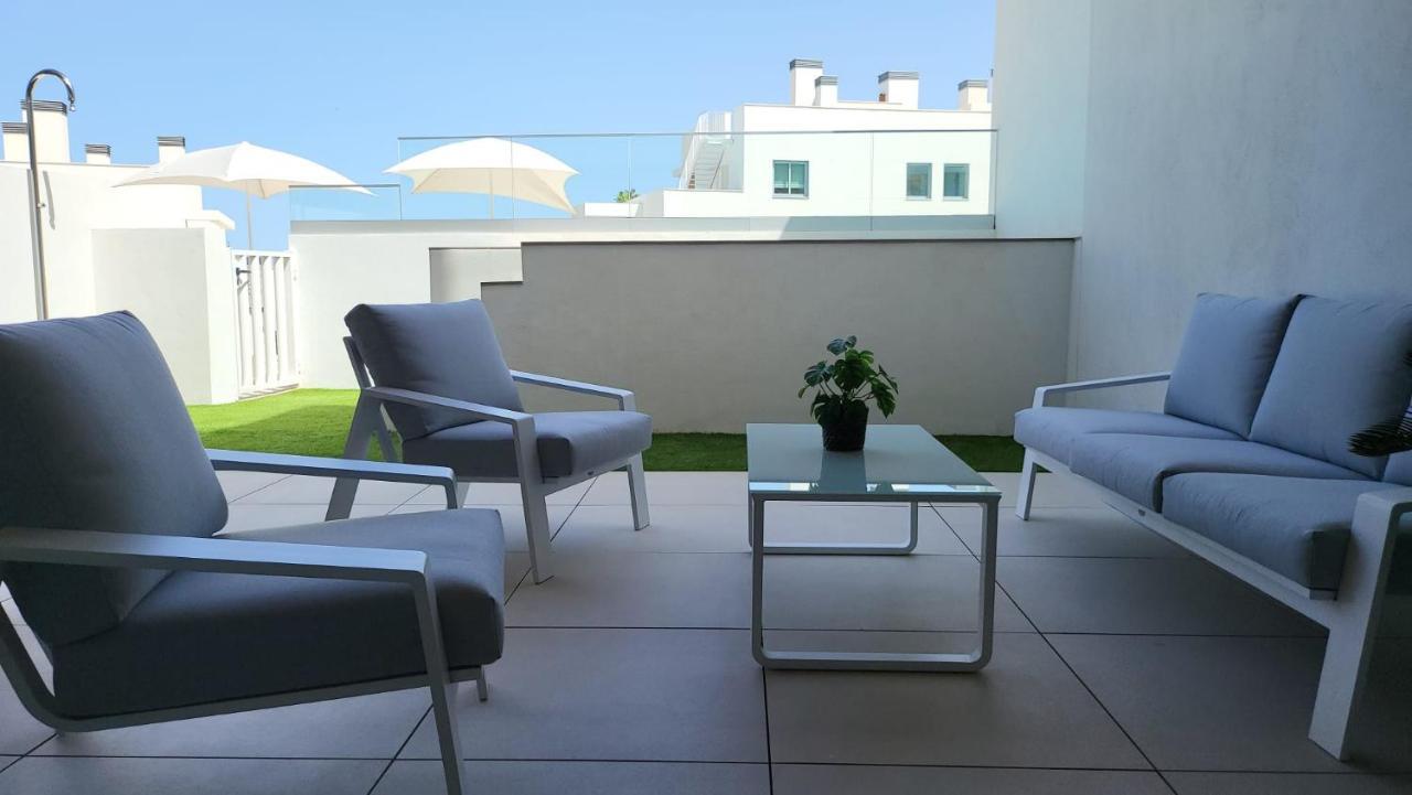 High End Large Ground Floor With Luxury Private Pool And Sea Views Apartamento