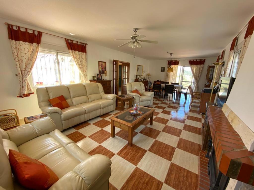 Casa Rosas Villa *