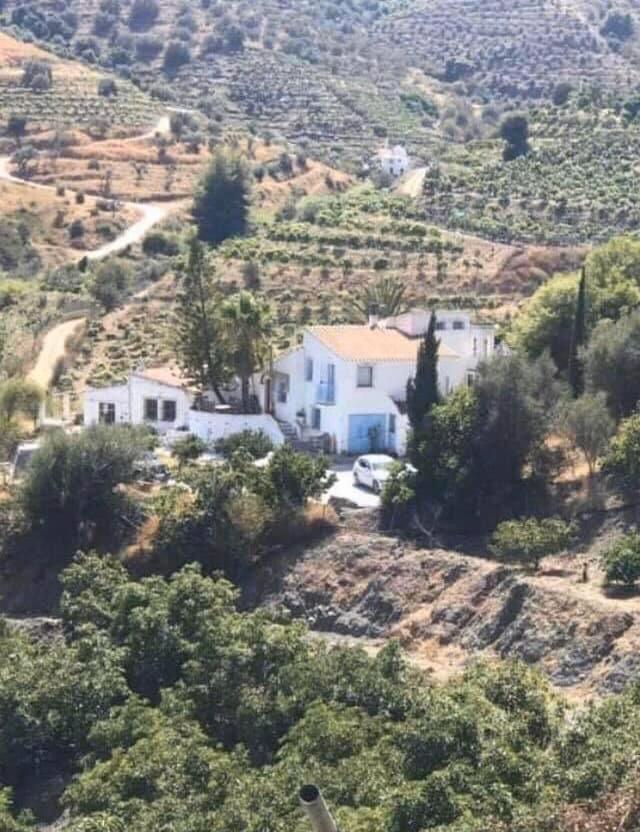 Stunning 3 Bed Finca With Attached 2 Bed Casita With Sea And Mountain Views Villa