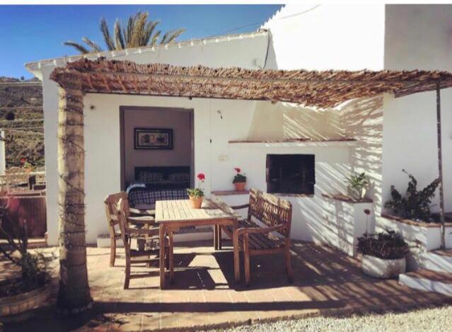 Stunning 3 Bed Finca With Attached 2 Bed Casita With Sea And Mountain Views Villa Málaga