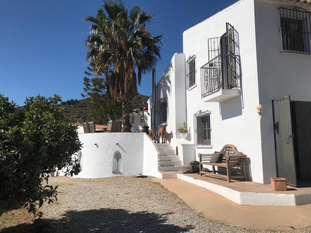 Stunning 3 Bed Finca With Attached 2 Bed Casita With Sea And Mountain Views * Málaga