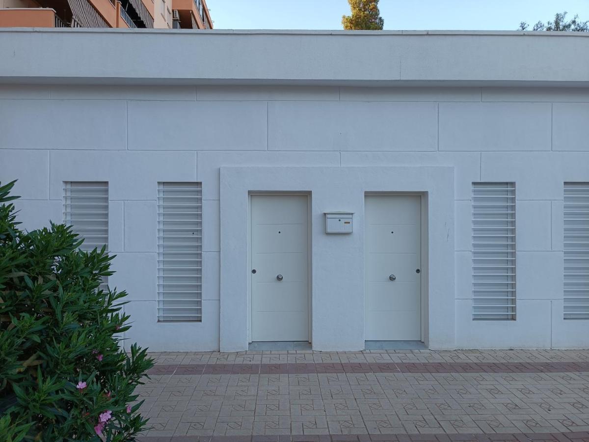 Guindos * Malaga