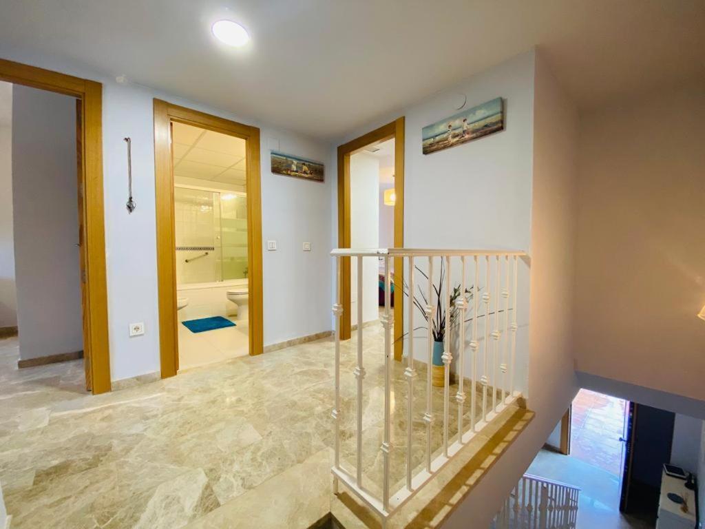 Benaplaya - Fantastica Casa Con Terraza & Piscina, Playa A 200 Metros Apartment Malaga