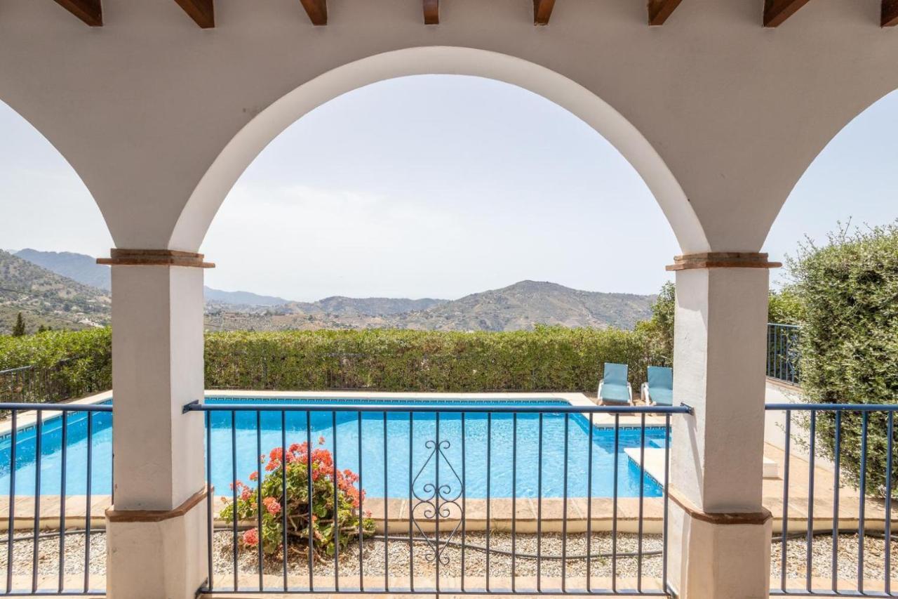 Villa Hugo Cómpeta By Bossh Málaga