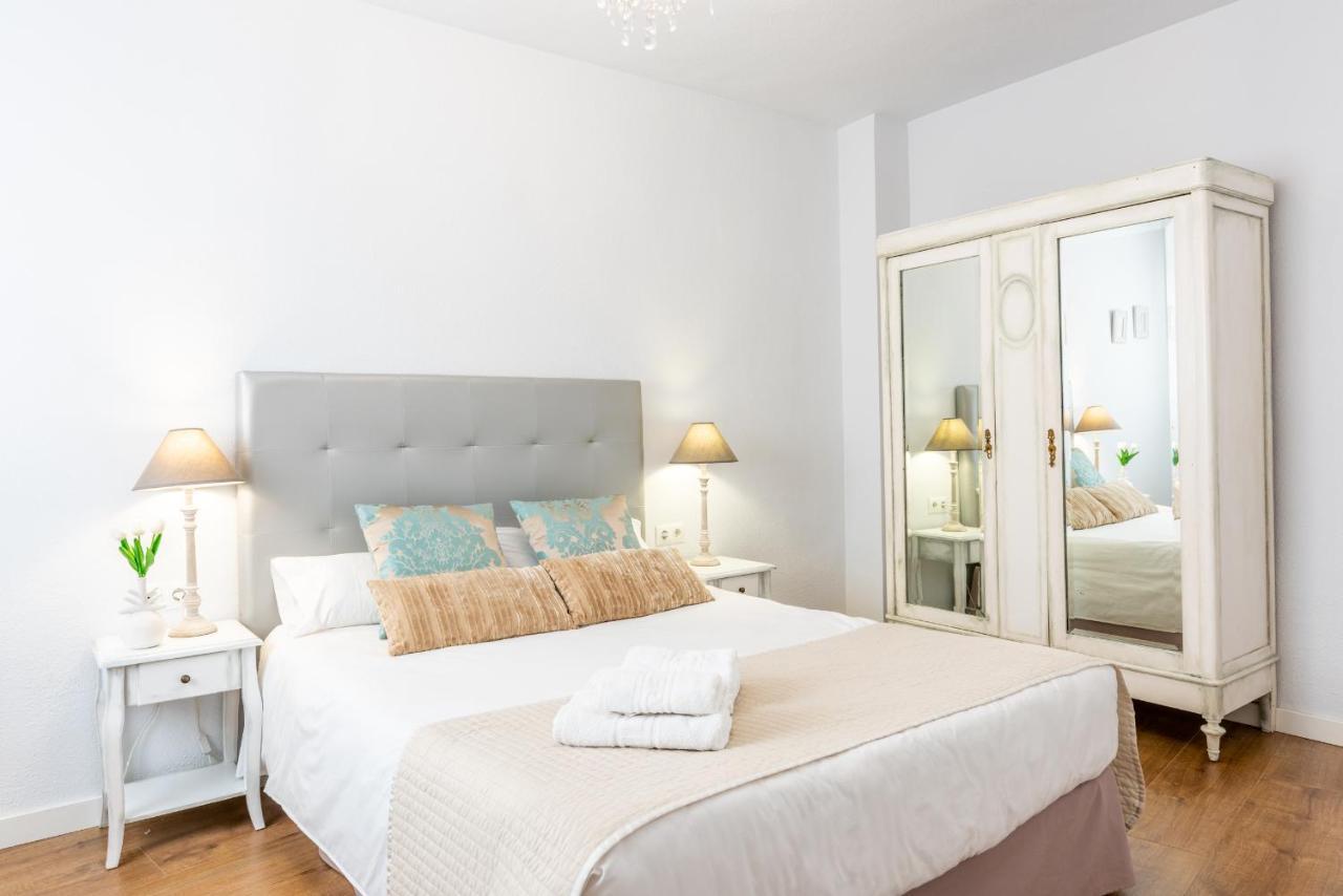 Apartment Historical Center Parking And Smart Tv Malaga