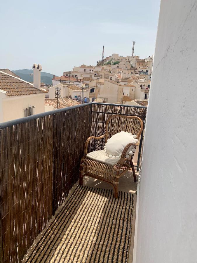 Renovated Cinema Town House In Comares * Malaga