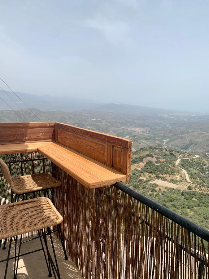 Holiday home Renovated Cinema Town House In Comares *