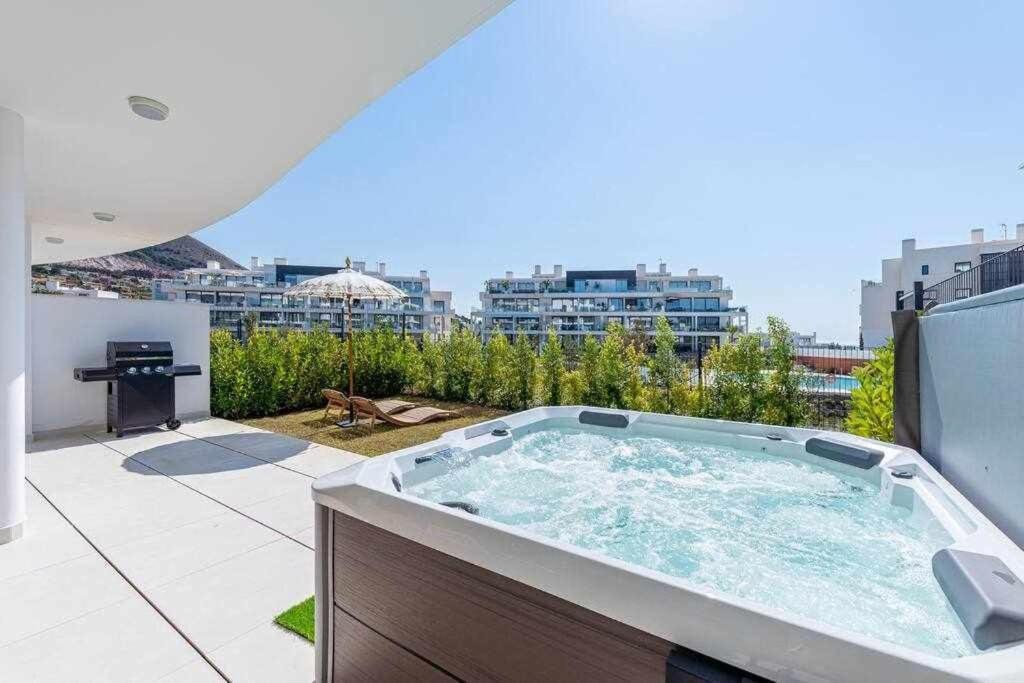797 Rentals- Lujoso 6 Con Jacuzzi En Higueron
