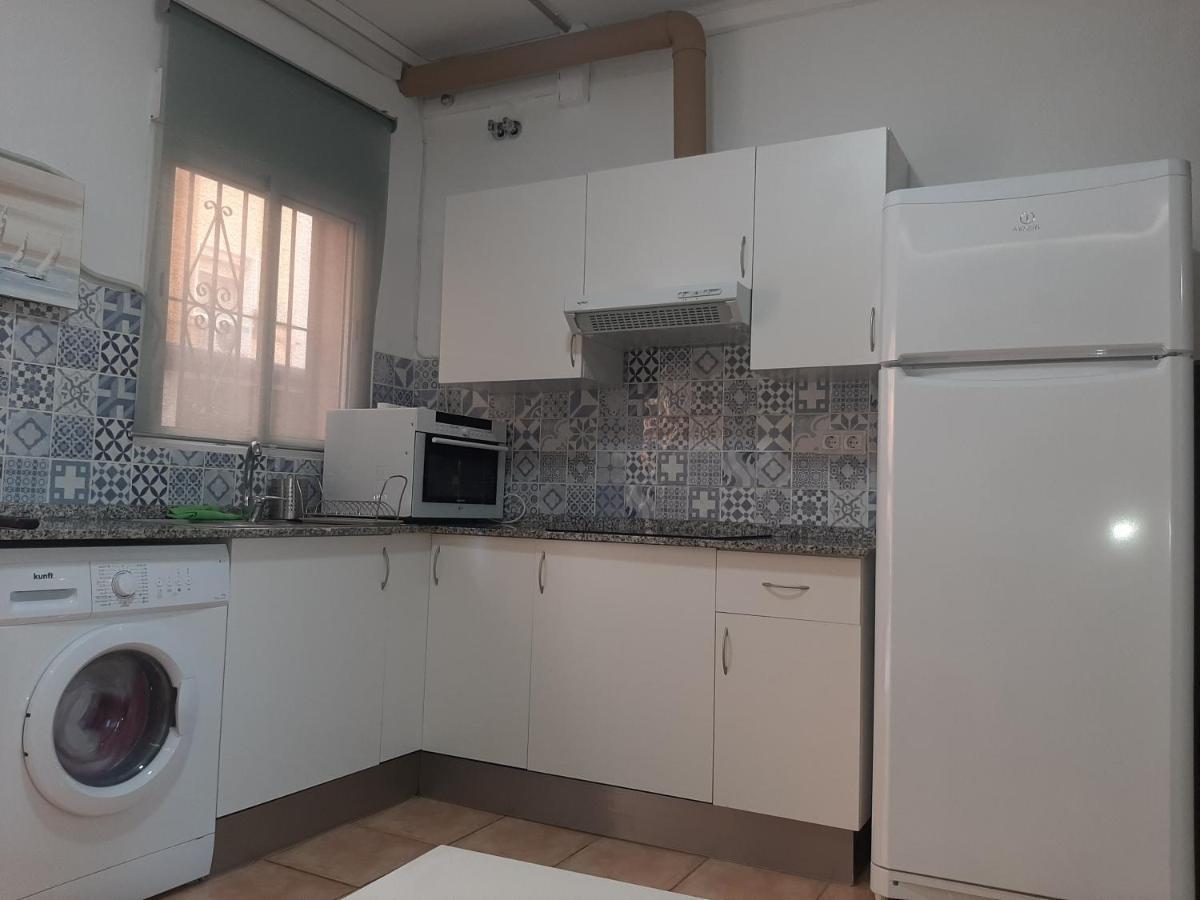 Huelin, A 5 Minutos A Pie De La Playa Apartamento *